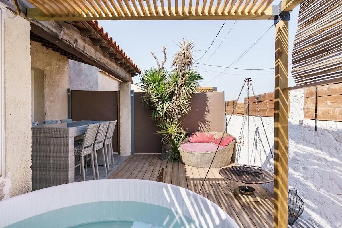 Holiday home Agreable Maison Marignane